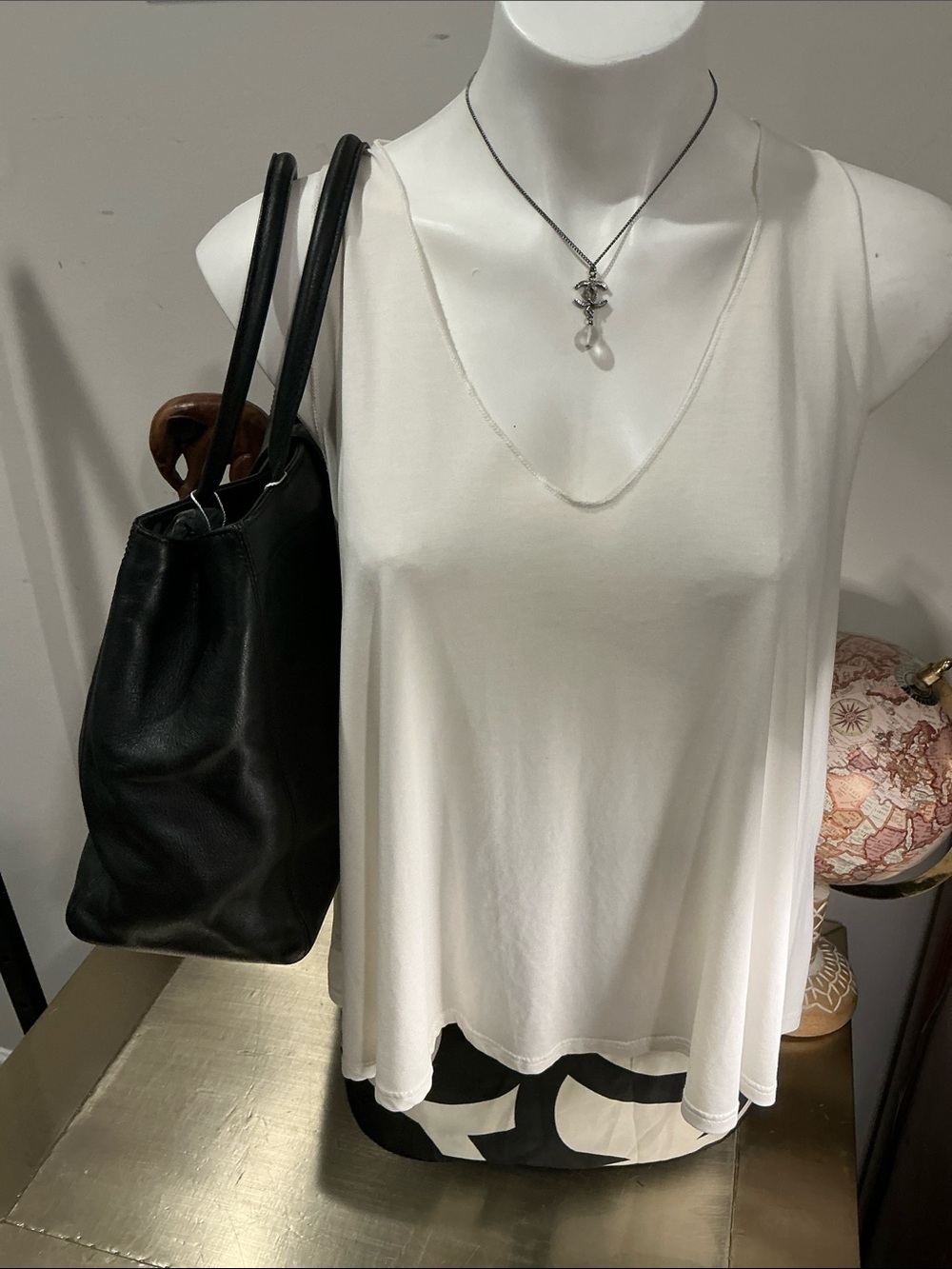 Chanel Vintage Black Leather Executive Cerf Turn-Lock Tote Bag - Picture 11 of 14
